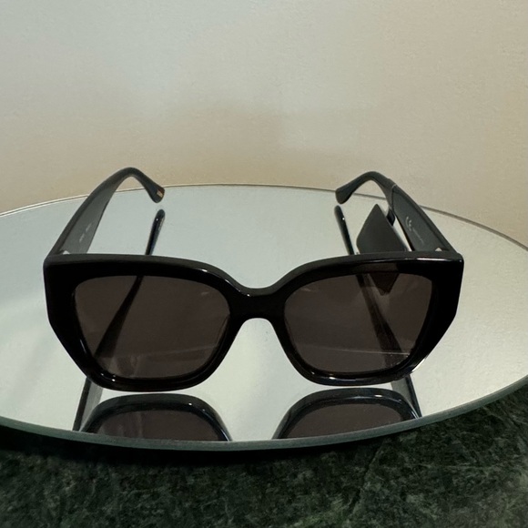 🆕J. Crew Cay  Oversized Black Sunglasses - Picture 4 of 15